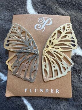 Plunder Large Silver Butterfly Wing Earrings – Calliope